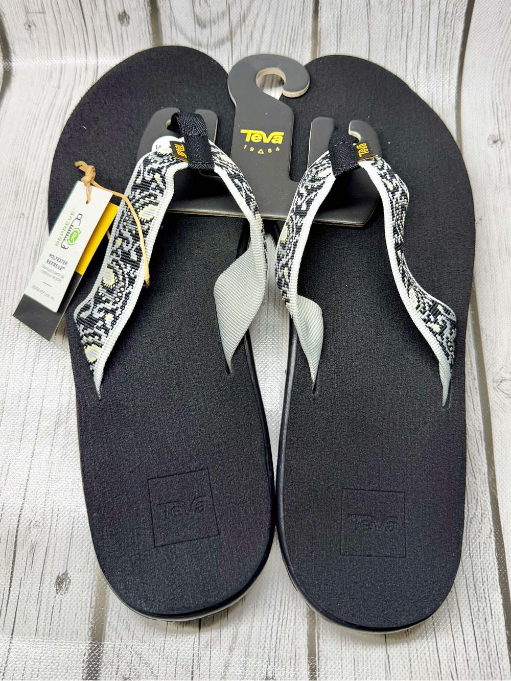 BRAND NEW Womens 11 Teva Voya Flip Flop